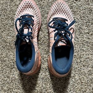 Women’s ASICS Noosa FF2 Women's Running Shoes size 8.5